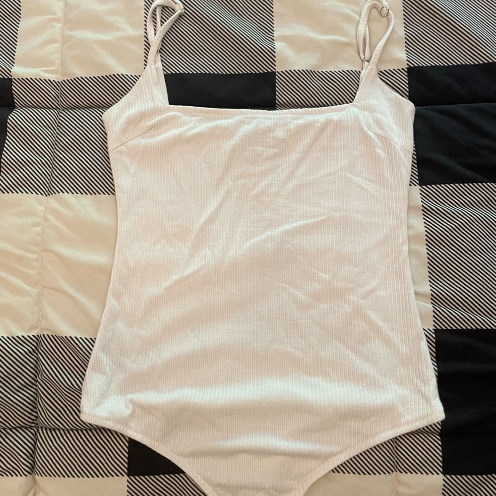 Lulu's white bodysuit